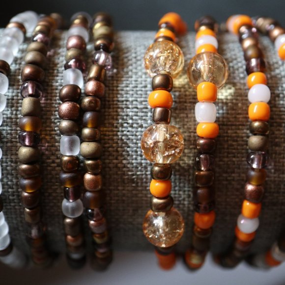 Fall inspired Bundle of 8 HANDMADE Elastic Bracelets - Picture 1 of 2